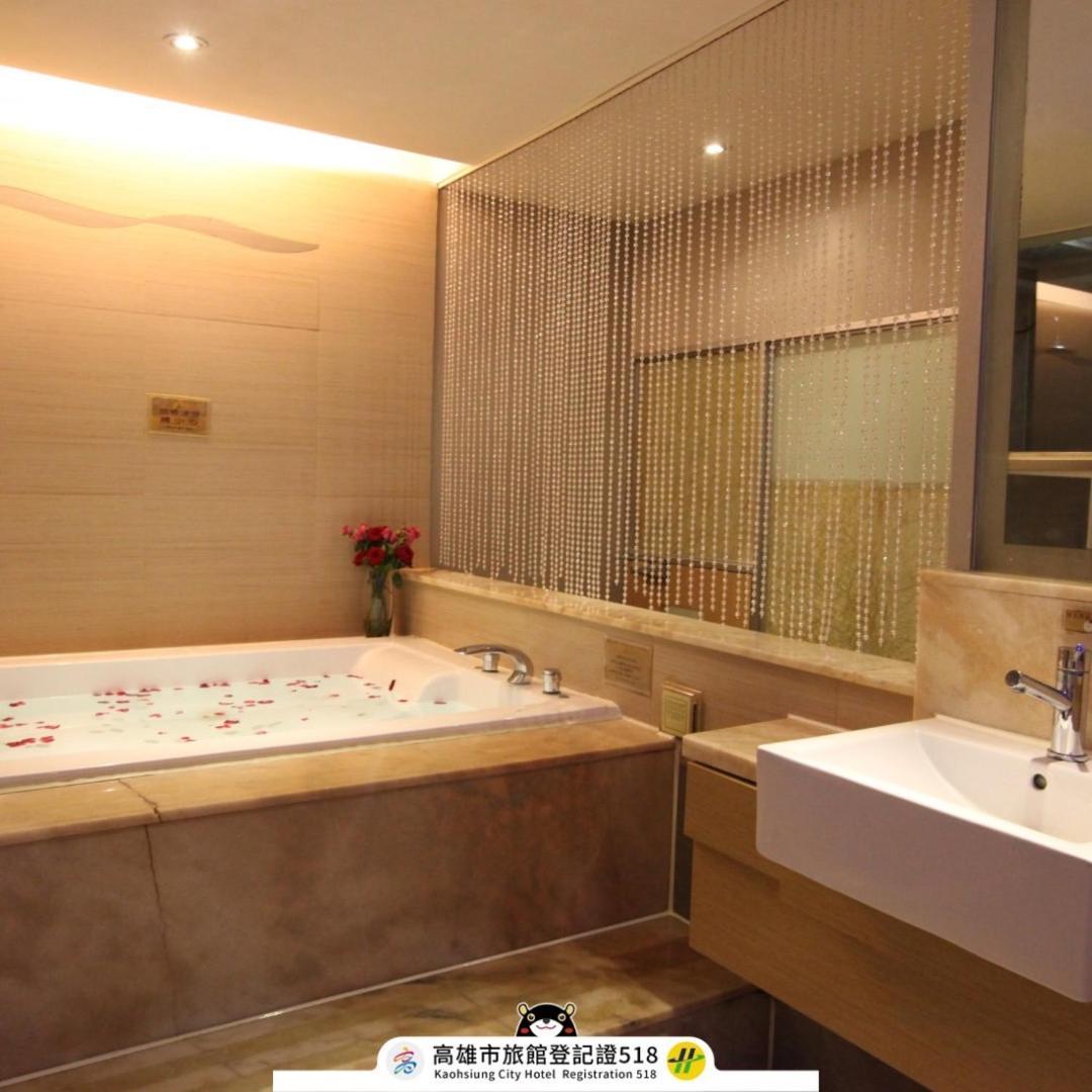 Venice Motel เกาสง ภายนอก รูปภาพ